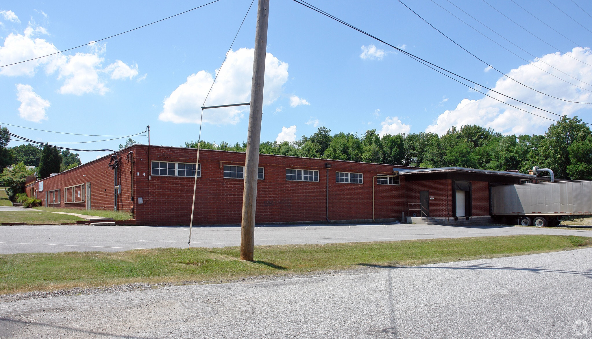 1104 W Ward Ave, High Point, NC for sale Primary Photo- Image 1 of 5