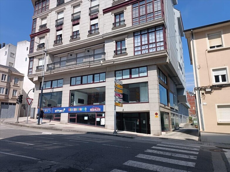 Retail in Foz for sale - Building Photo - Image 2 of 22