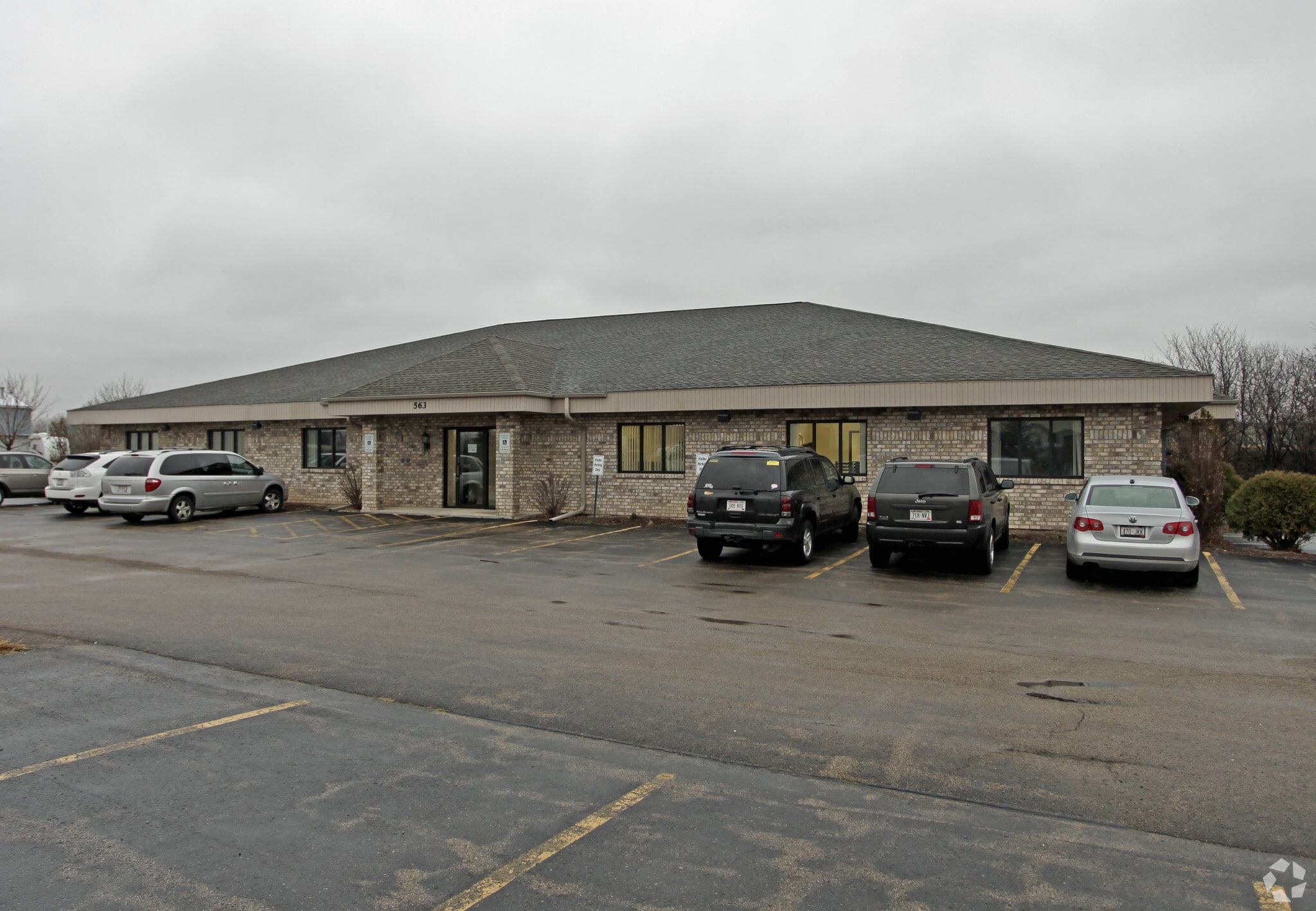 563 Carter Ct, Kimberly, WI for lease Primary Photo- Image 1 of 15