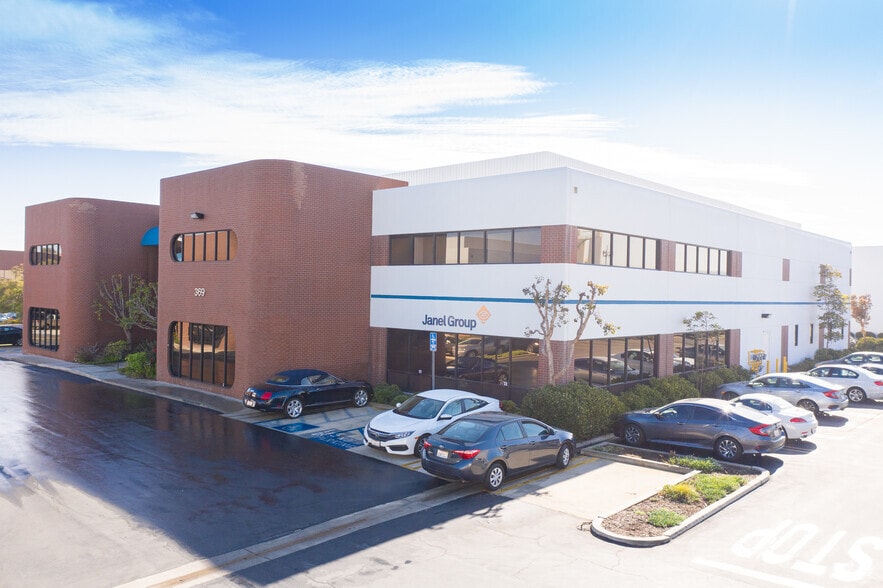 357 Van Ness Way, Torrance, CA for lease - Building Photo - Image 3 of 17