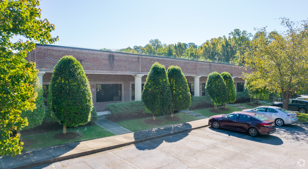 531-539 James Jackson Ave, Cary, NC for lease Primary Photo- Image 1 of 5