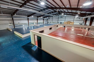 More details for 2202 Lone Oak Rd, Houston, TX - Retail for Lease