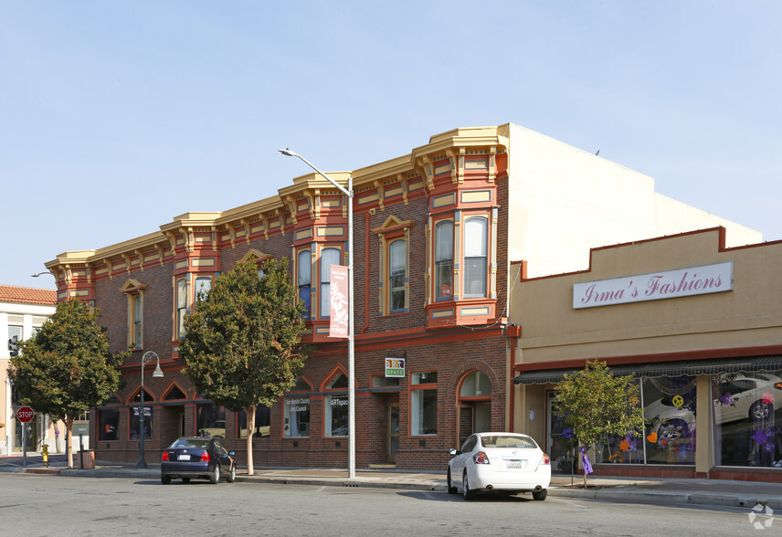 449-455 San Benito St, Hollister, CA for lease - Building Photo - Image 3 of 27