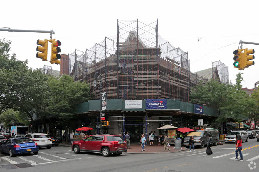 37-06-37-08 82nd St, Jackson Heights, NY for lease - Building Photo - Image 1 of 3