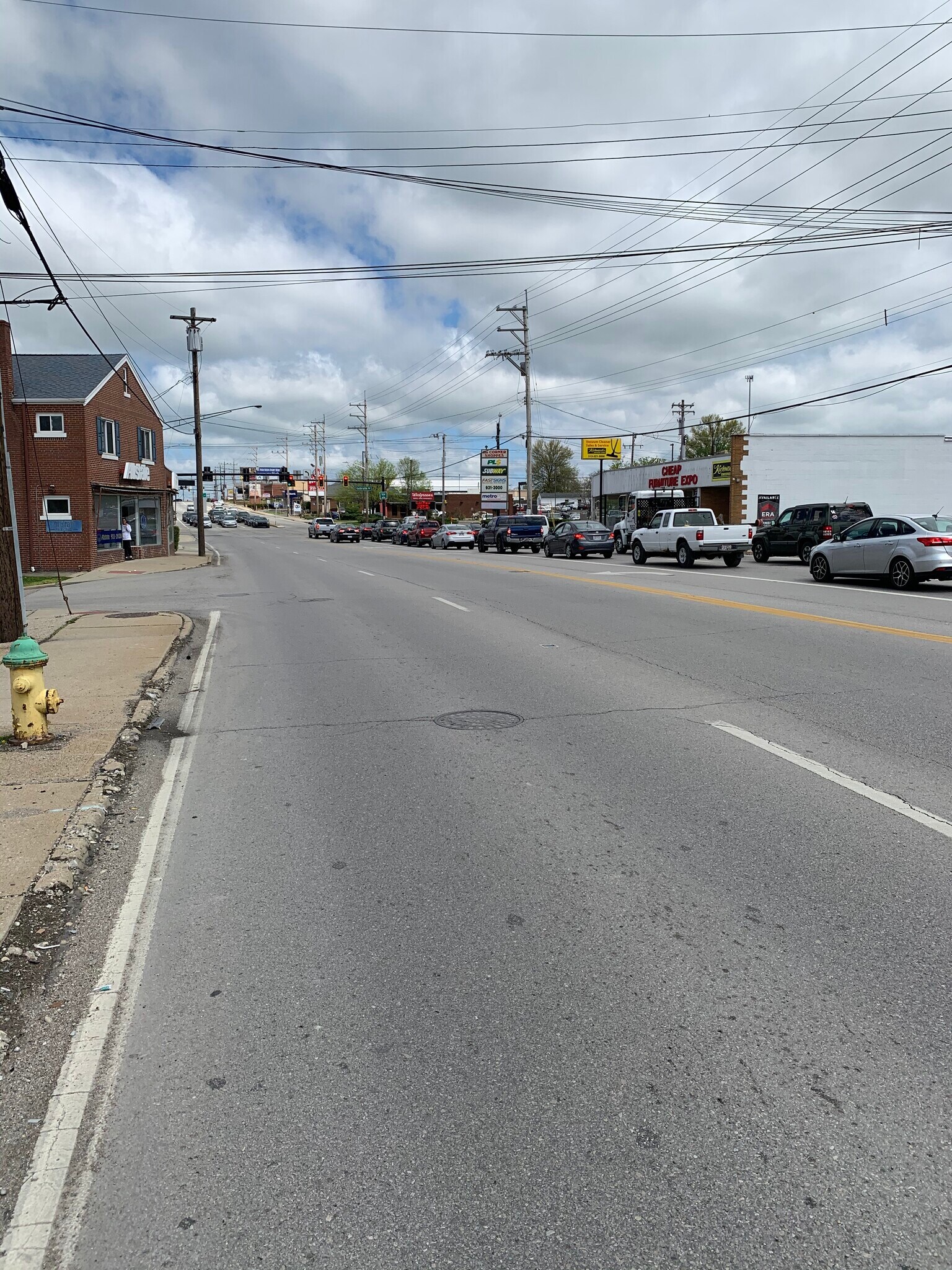 8077 Colerain Ave, Cincinnati, OH 45239 Office/Retail for Lease