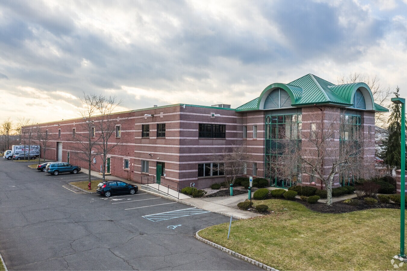 57 Veronica Ave, Somerset, NJ 08873