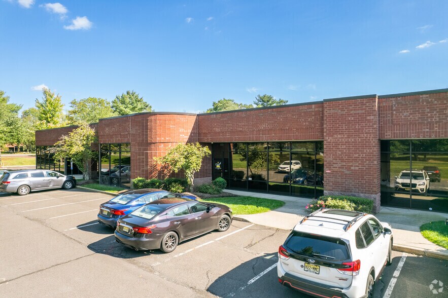 500 Horizon Dr, Hamilton, NJ for lease - Primary Photo - Image 1 of 6