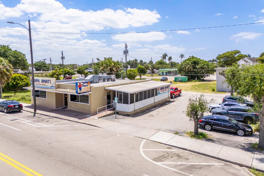 149 S Lake Ave, Pahokee, FL for sale - Building Photo - Image 1 of 13