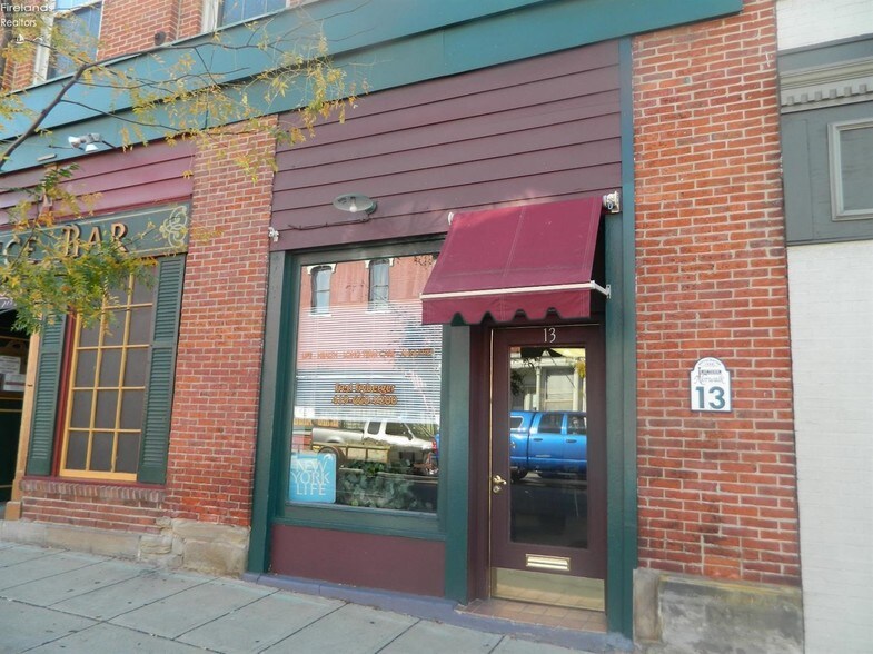 13 Whittlesey Ave, Norwalk, OH 44857