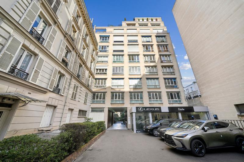 38 Rue Brunel, Paris for lease - Building Photo - Image 1 of 16