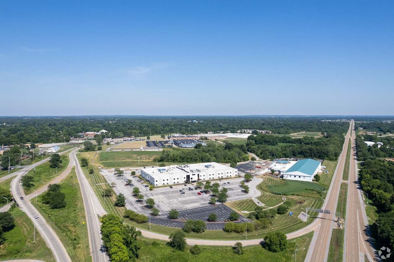 7650 Magna Dr, Belleville, IL 62223 - MidAmerica Corporate Center | LoopNet