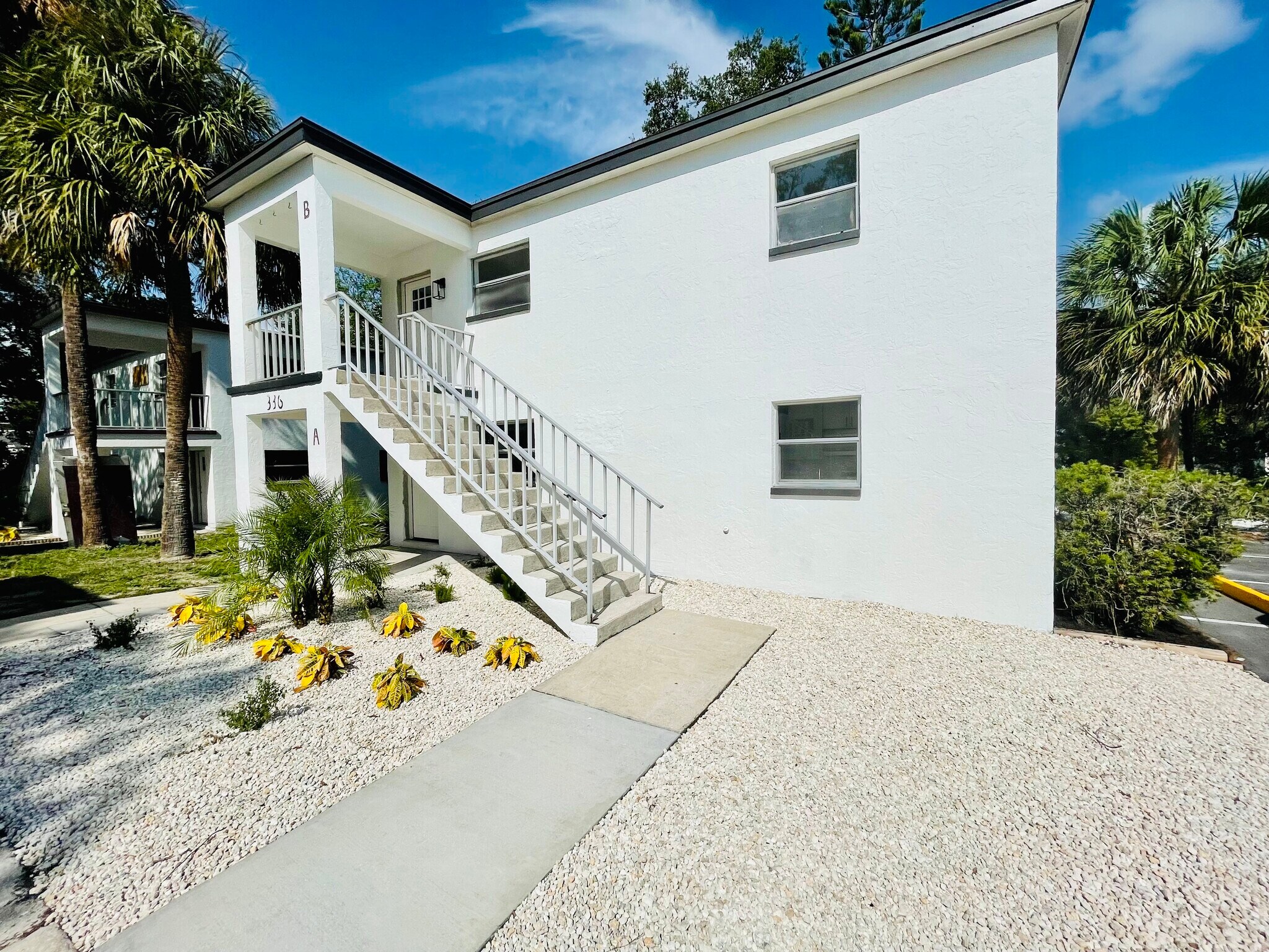 334 4th St SW, Largo, FL for sale Primary Photo- Image 1 of 1