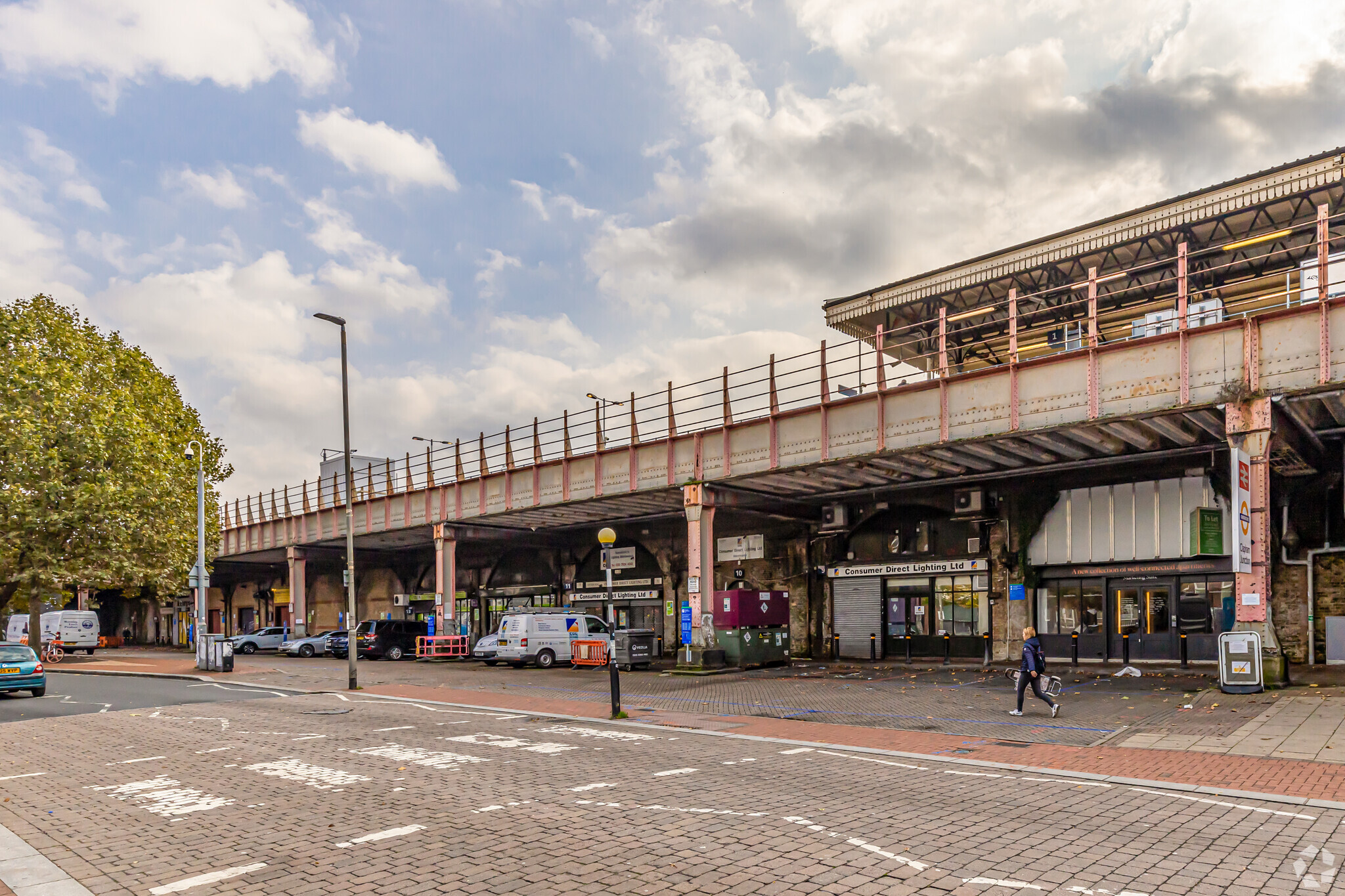 Grant Rd, London for sale Primary Photo- Image 1 of 1