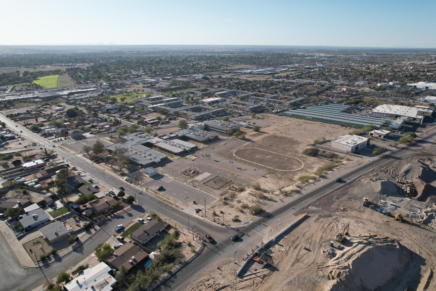 341 Thorn Drive, El Paso, TX for sale - Building Photo - Image 3 of 8