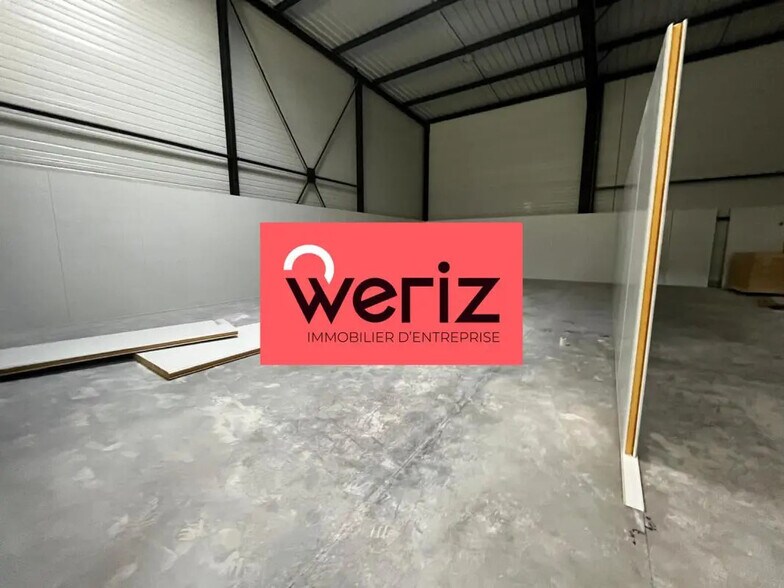 Flex in Gardanne for lease - Interior Photo - Image 2 of 5