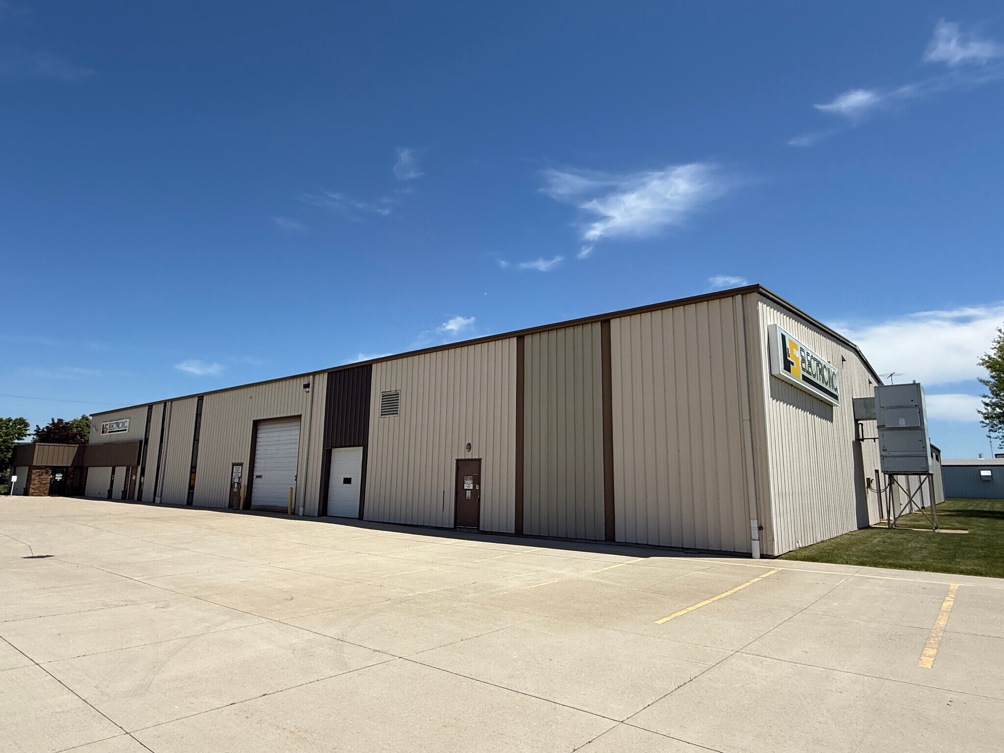 2820 N Roemer Rd, Appleton, WI for sale Building Photo- Image 1 of 1