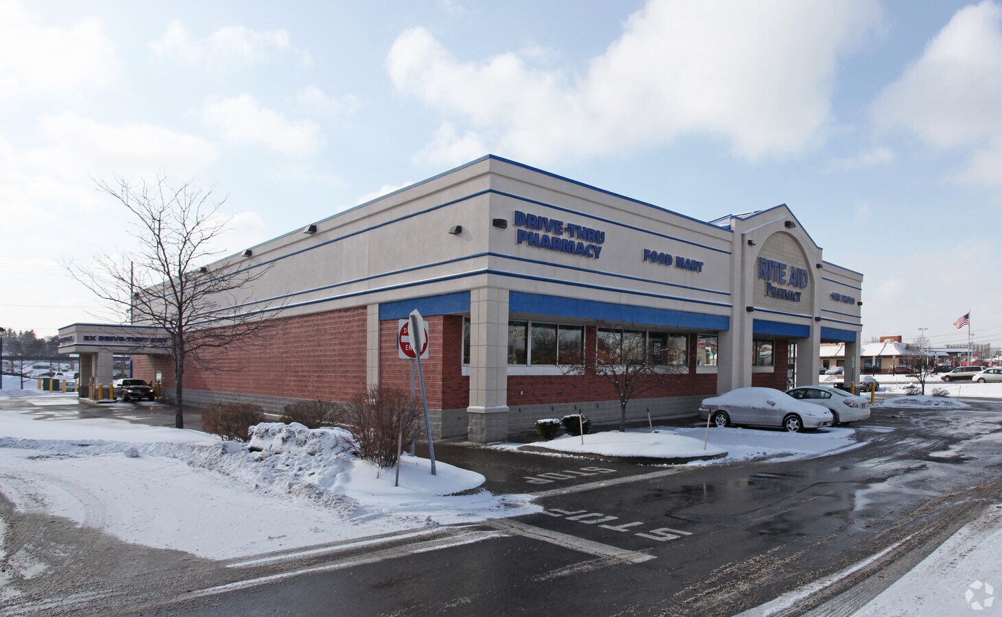 689 E Ridge Rd, Rochester, NY 14621