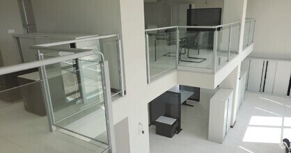 Calle Manuel Pombo Angulo, 22-24-22-24, Madrid, Madrid for lease Interior Photo- Image 1 of 12