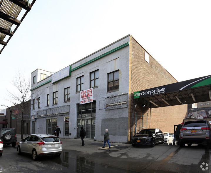 5622 Broadway, Bronx, NY for lease - Primary Photo - Image 1 of 8