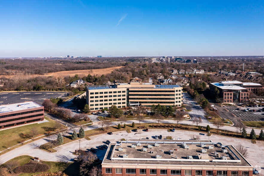 2300 Cabot Dr, Lisle, IL for lease - Aerial - Image 2 of 6