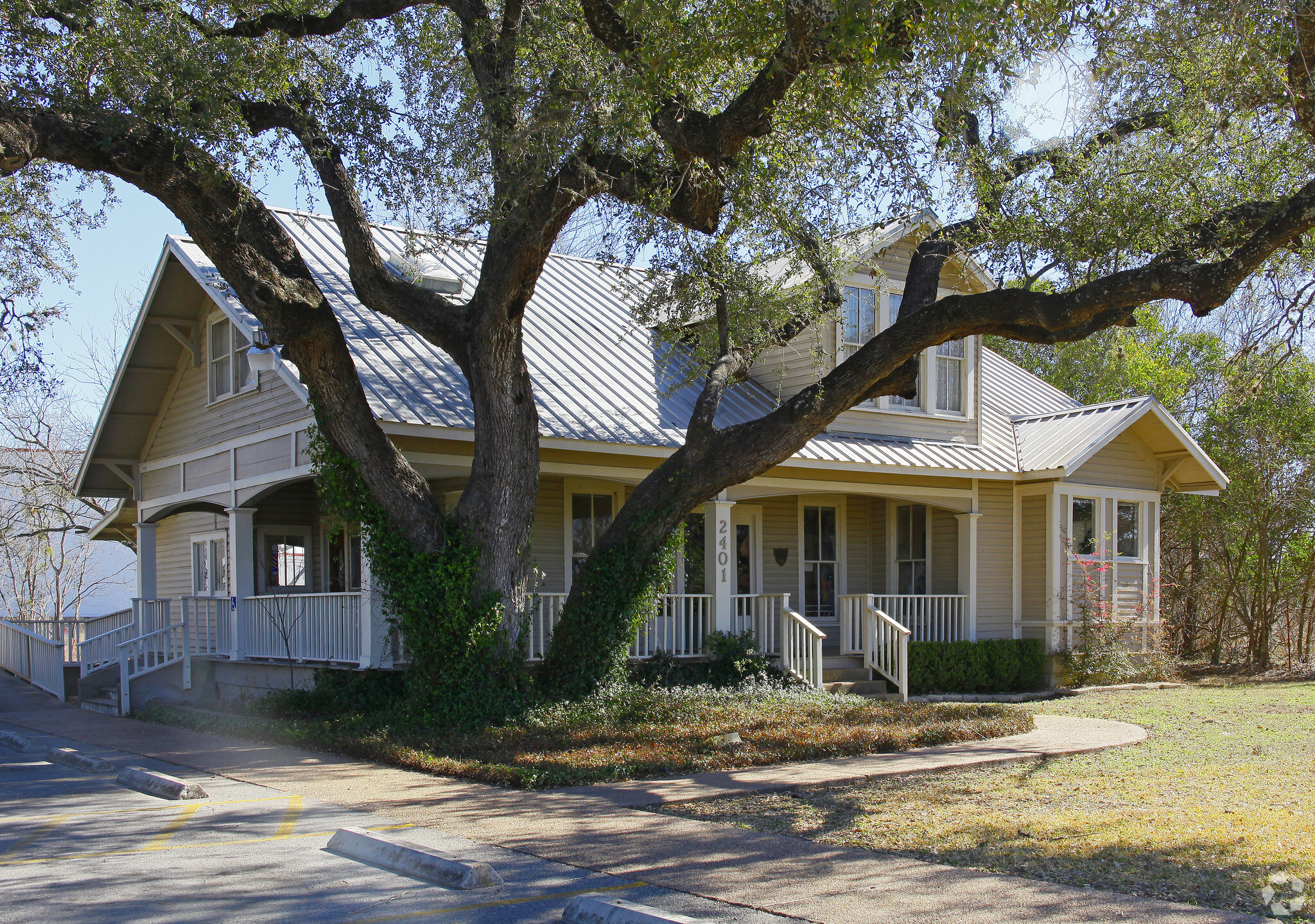 2401 Hunter Rd, San Marcos, TX for sale Primary Photo- Image 1 of 1