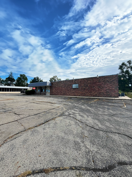 120 S Clark St, Albion, MI for sale - Building Photo - Image 1 of 5