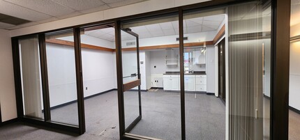 300 Laird St, Wilkes Barre, PA for lease Interior Photo- Image 2 of 14