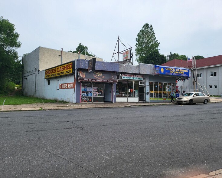 6 Chester Pike, Darby, PA 19023 Darby Check Cashing