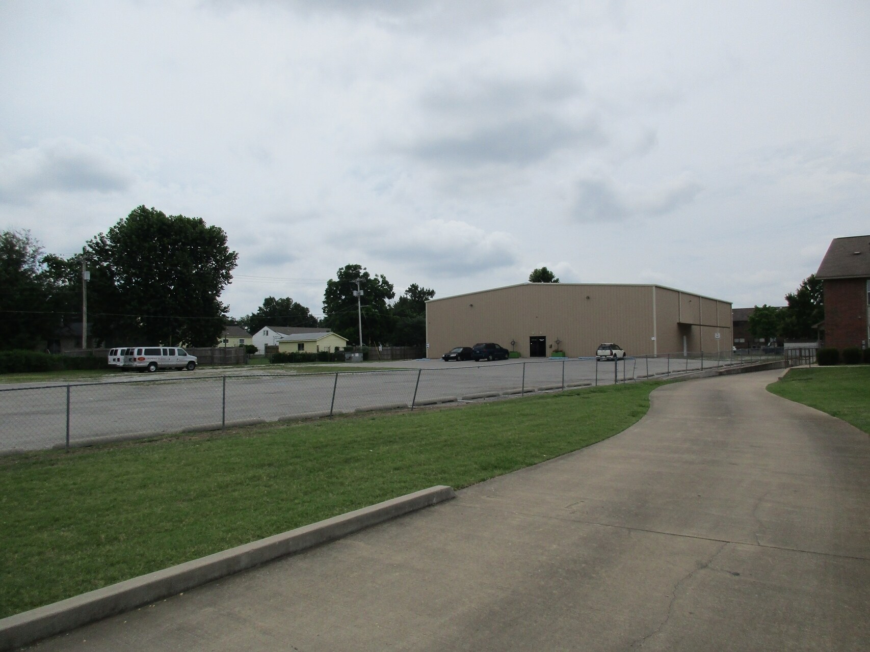 4928 E Latimer St, Tulsa, OK for sale Primary Photo- Image 1 of 1