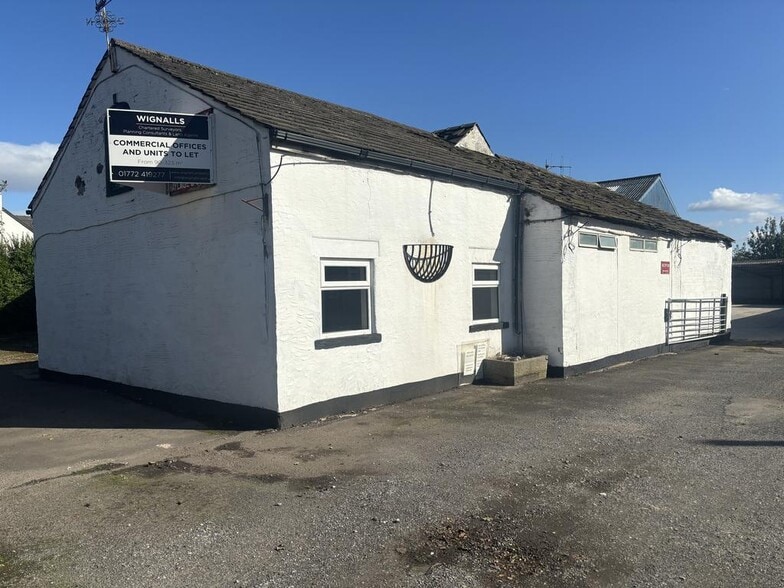 7 Moss Lane, Ormskirk for lease - Building Photo - Image 2 of 16