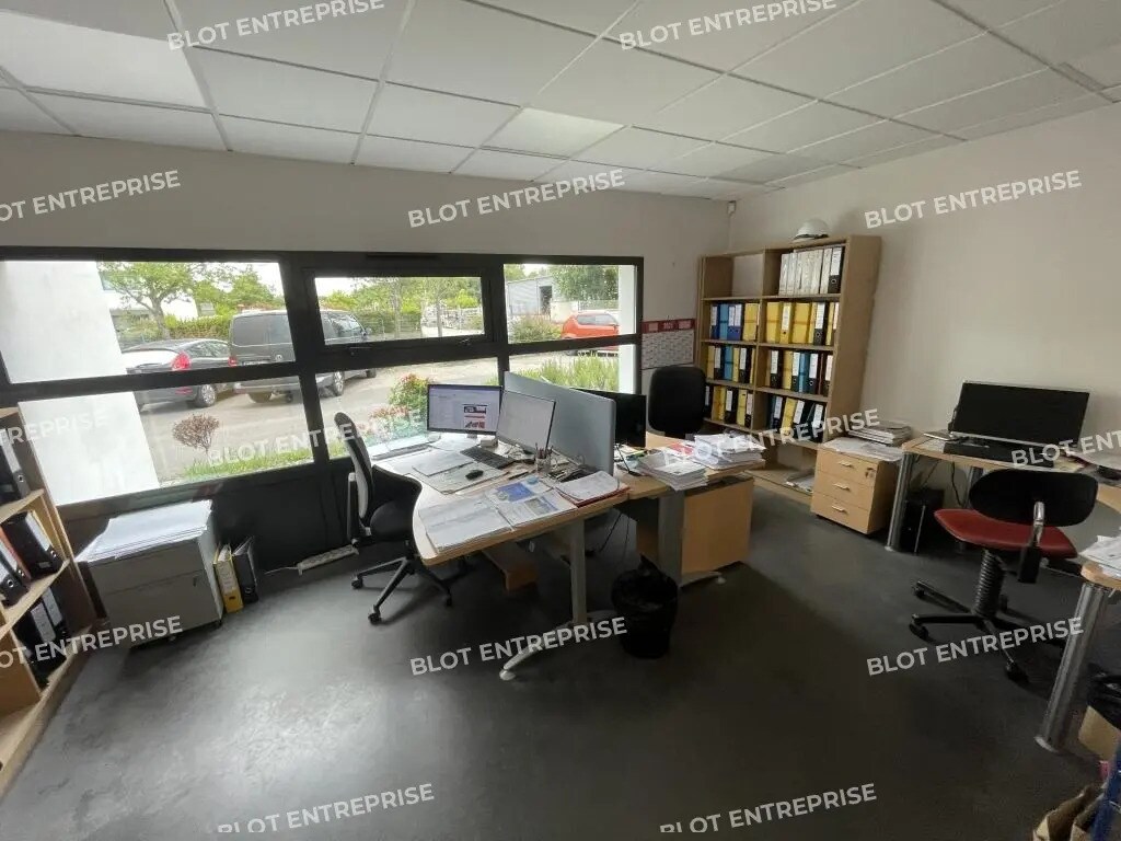 Office in Lorient for lease Building Photo- Image 1 of 6