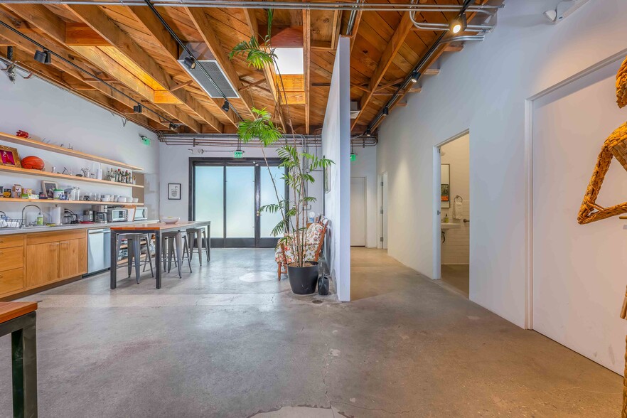 1605 E 1st St, Los Angeles, CA for sale - Interior Photo - Image 3 of 21