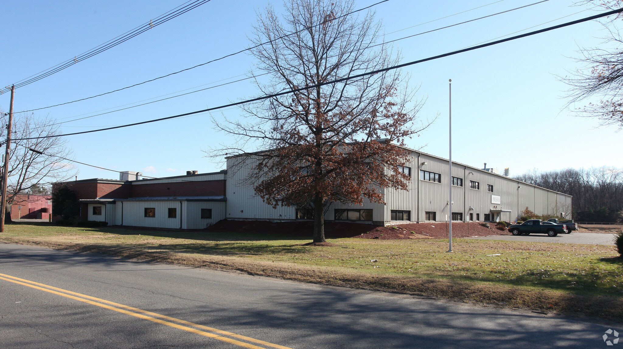 749 New Ludlow Rd, South Hadley, MA for sale Primary Photo- Image 1 of 1