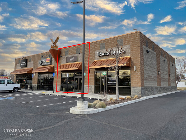 655 NW Greenwood Ave, Redmond, OR for lease - Building Photo - Image 1 of 8