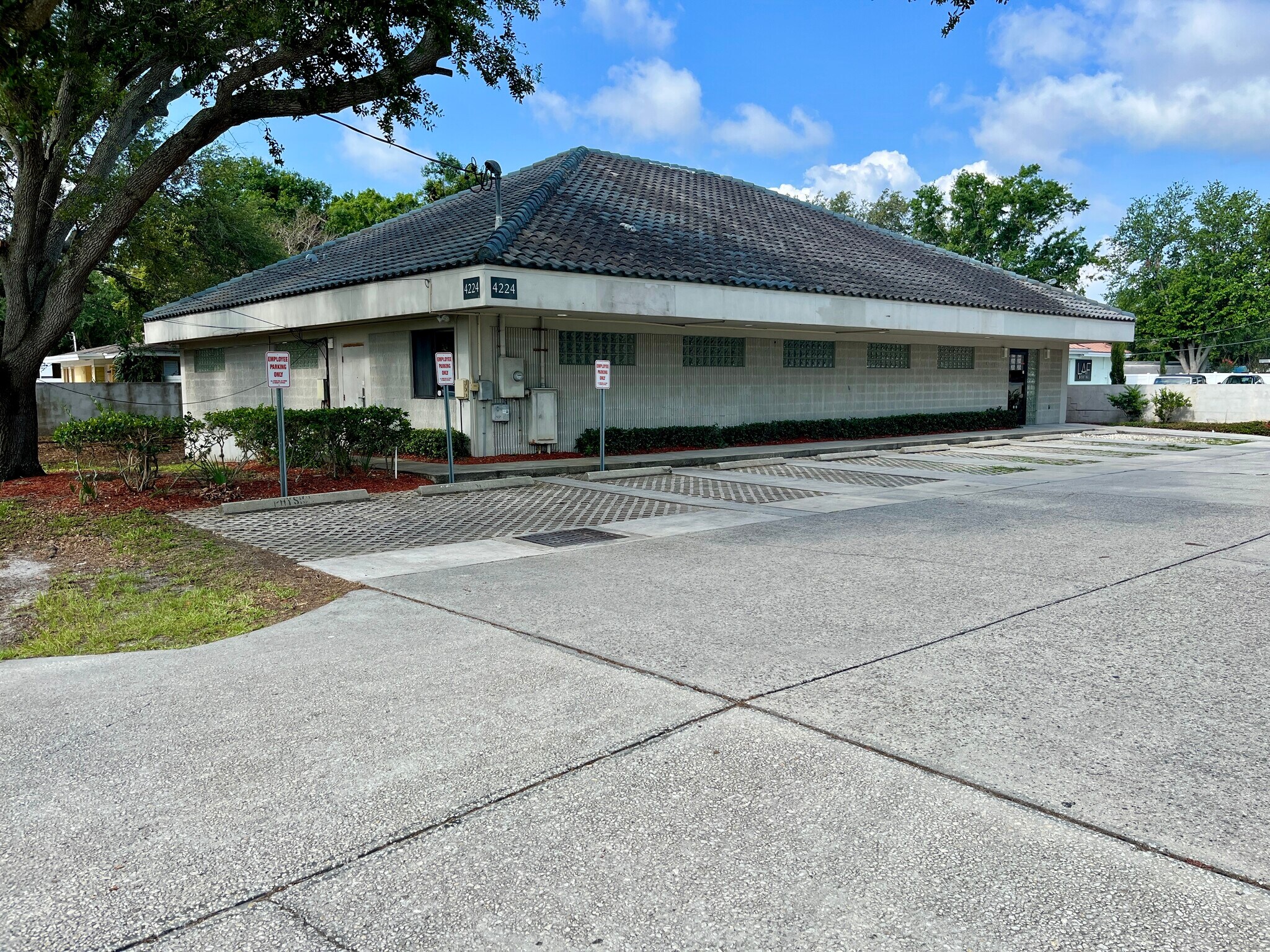 4224 N Tampania Ave, Tampa, FL for sale Building Photo- Image 1 of 12