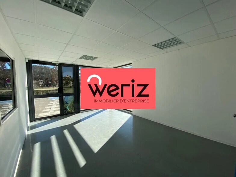 Industrial in Gréoux-les-Bains for sale - Building Photo - Image 2 of 10