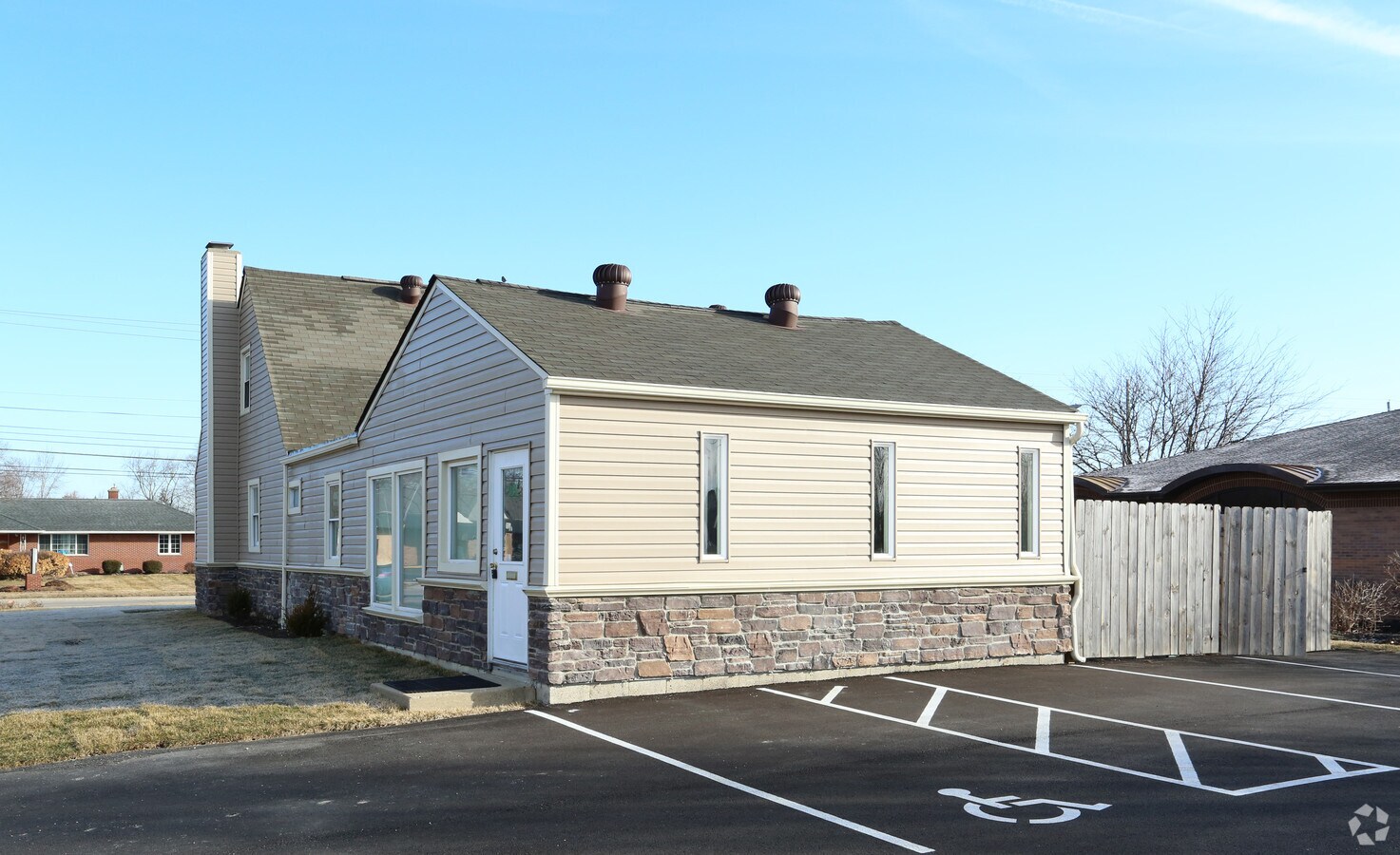 5029 Cemetery Rd, Hilliard, OH 43026