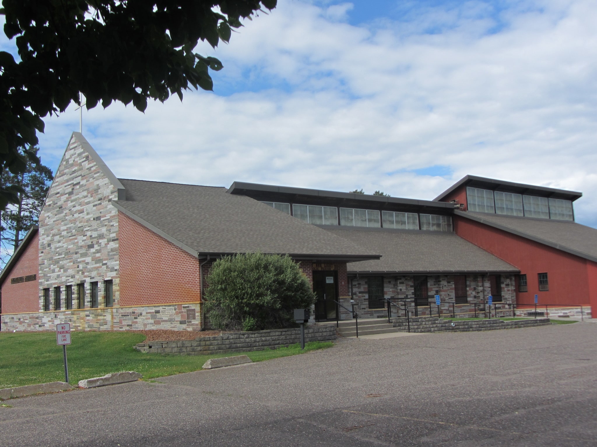 25909 4th St W, Zimmerman, MN for sale Primary Photo- Image 1 of 1