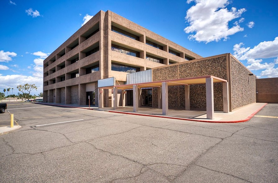 4425 W Olive Ave, Glendale, AZ for lease - Building Photo - Image 1 of 6