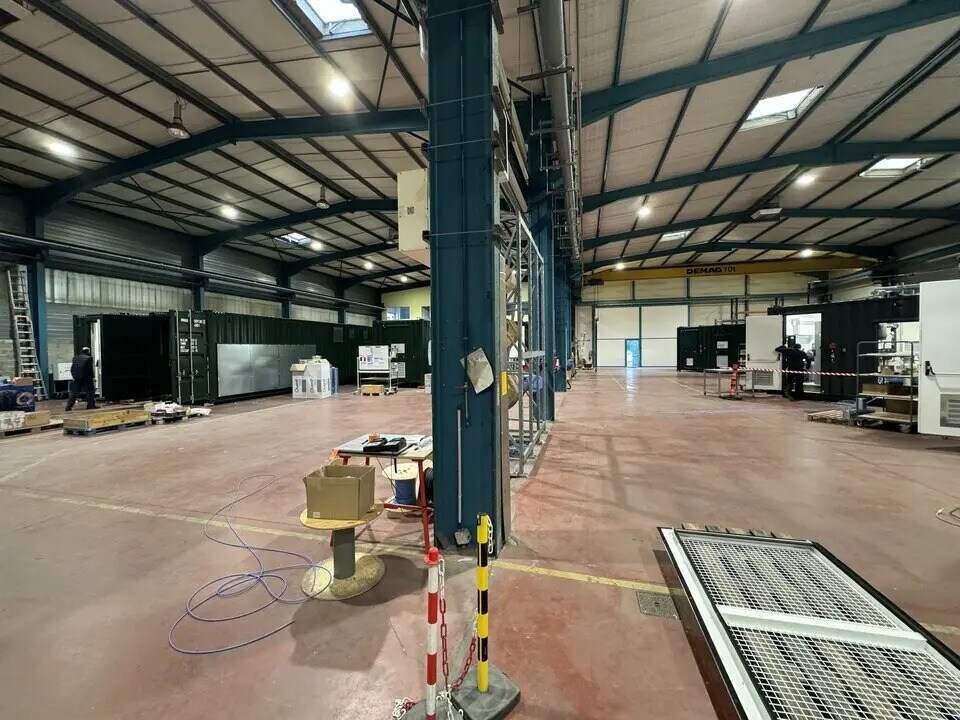 Flex in Valence for lease Building Photo- Image 1 of 4