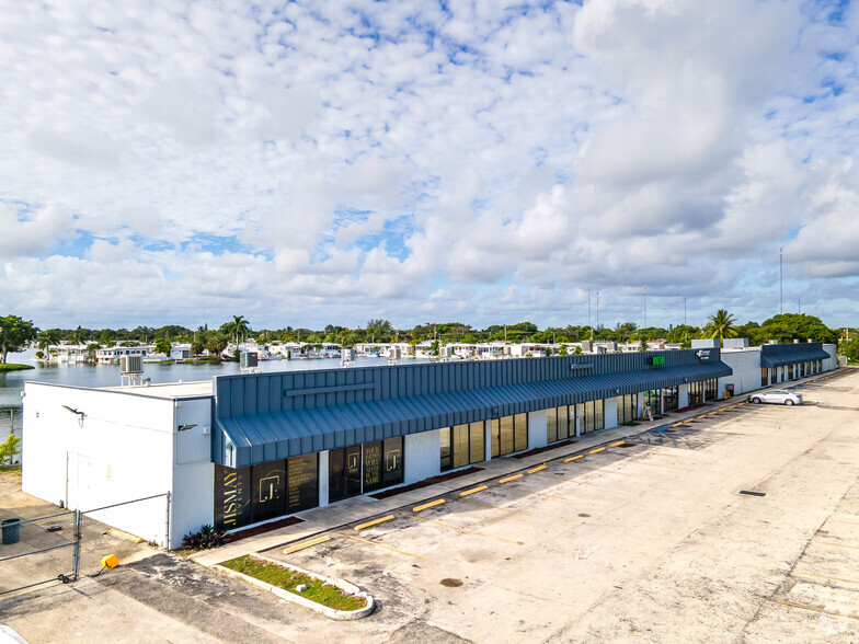 3192-3194 W Hallandale Beach Blvd, Hallandale, FL for lease - Building Photo - Image 3 of 10