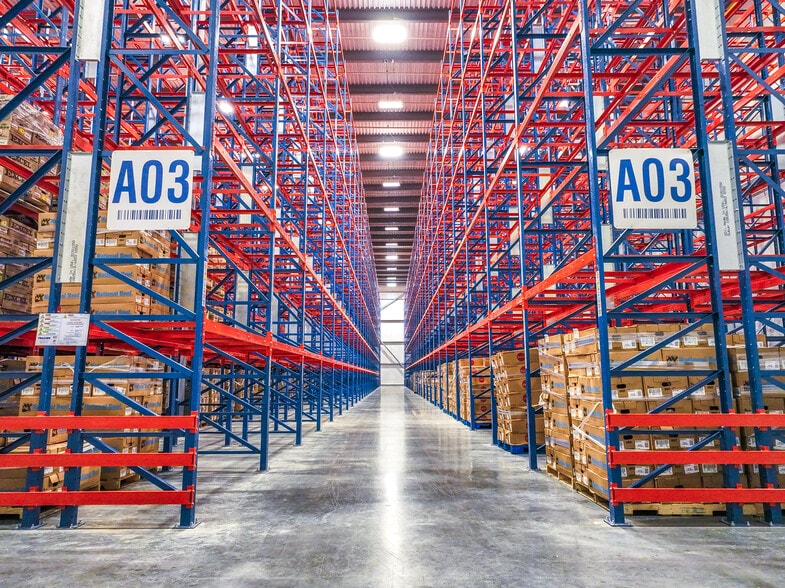 1900 Peru Dr, Sparks, NV for lease - Building Photo - Image 2 of 20