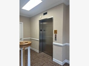 2758 Electric Rd, Roanoke, VA for lease Interior Photo- Image 2 of 14