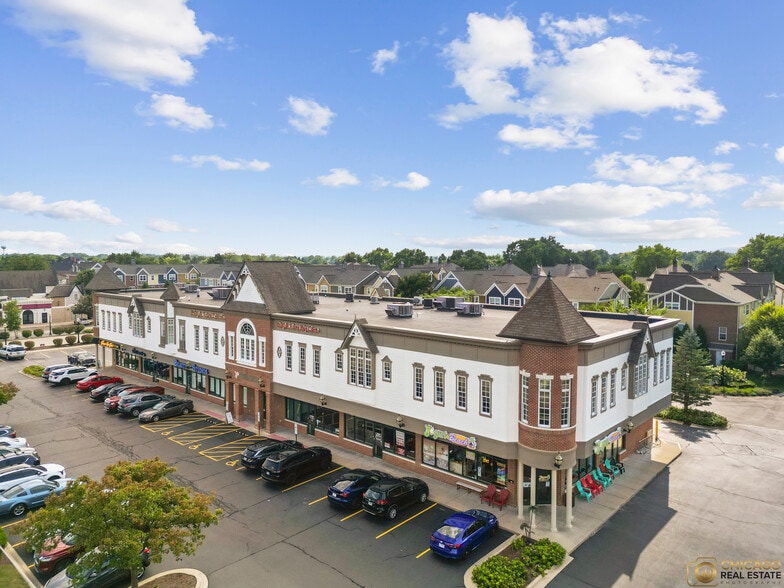 3027 English Rows Dr, Naperville, IL for lease - Building Photo - Image 3 of 4