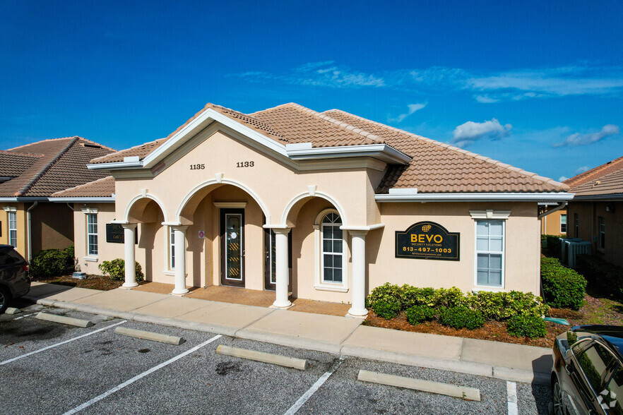 1133-1135 Professional Park Dr, Brandon, FL for sale - Primary Photo - Image 1 of 1