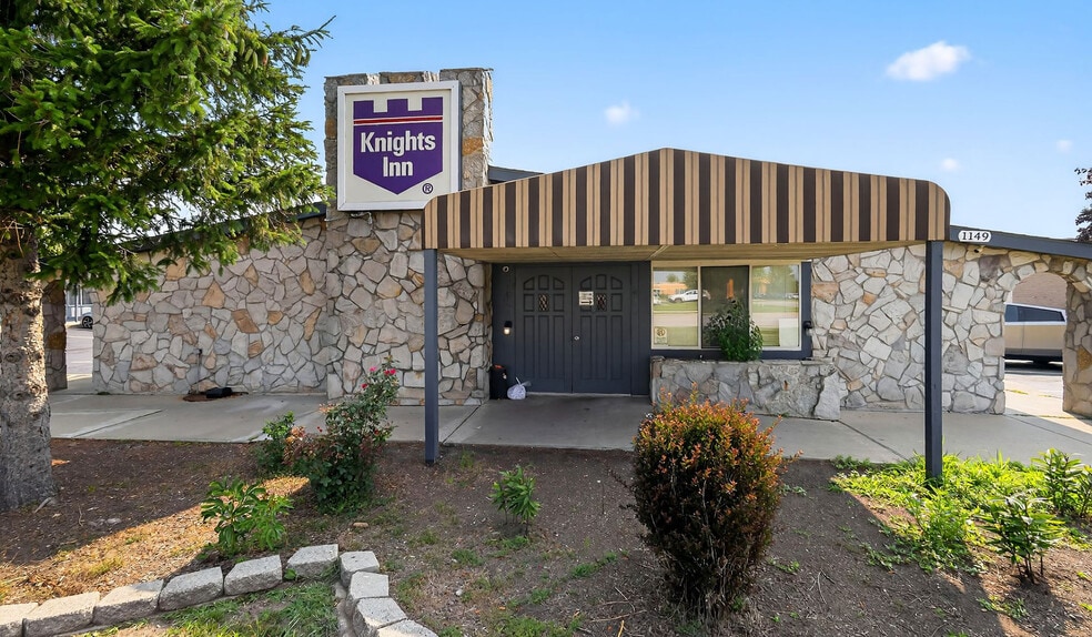 1149 Oakes Rd, Racine, WI for sale - Building Photo - Image 3 of 14