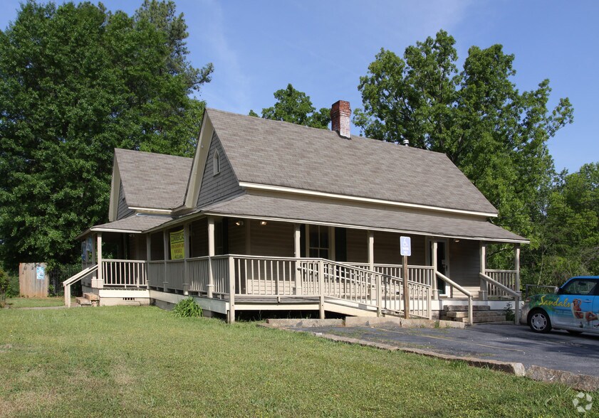 5878 Covington Hwy, Decatur, GA for sale - Building Photo - Image 1 of 1
