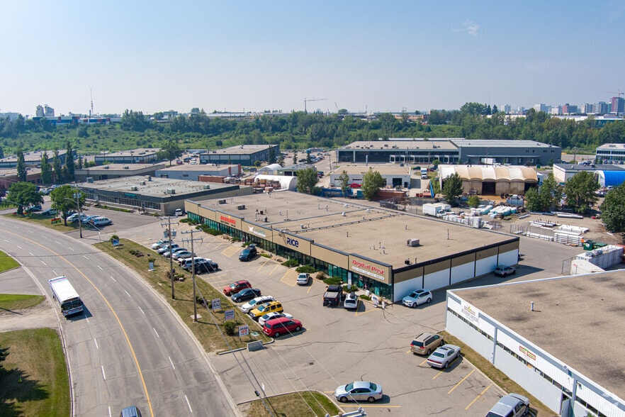 4509-4521 Manhattan Rd SE, Calgary, AB for lease - Aerial - Image 2 of 4