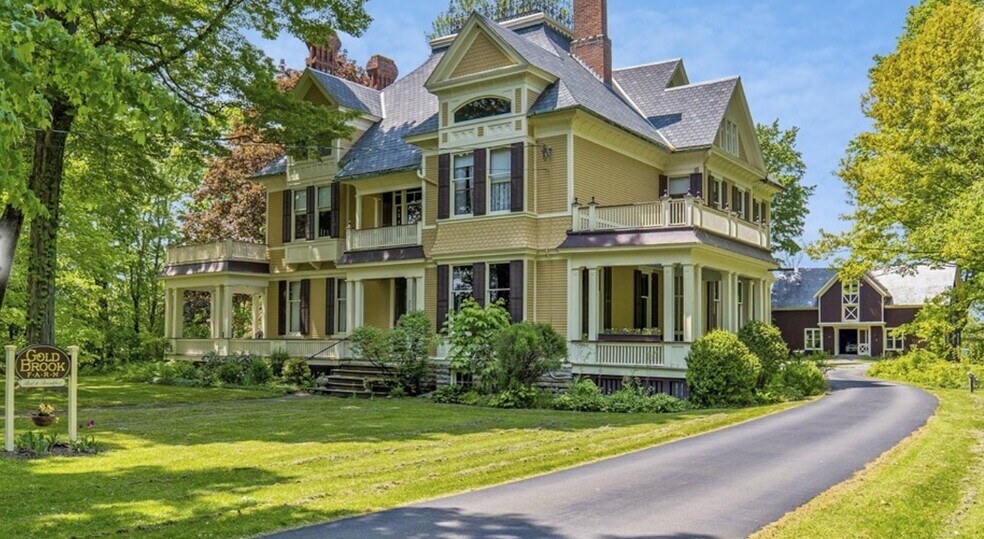 233 E Main St, Westfield, NY for sale - Building Photo - Image 1 of 1