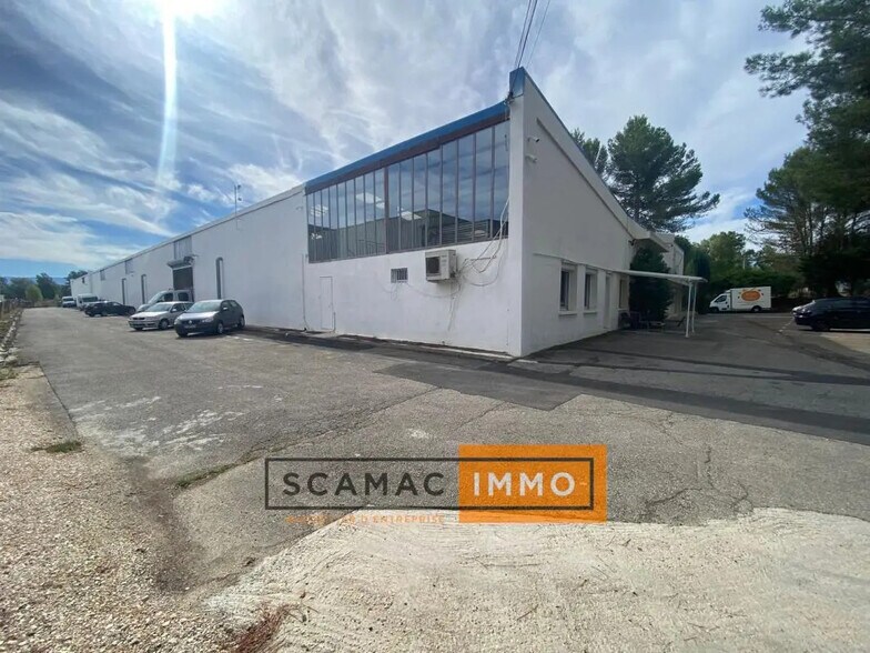Office in Rousset for lease - Building Photo - Image 1 of 5